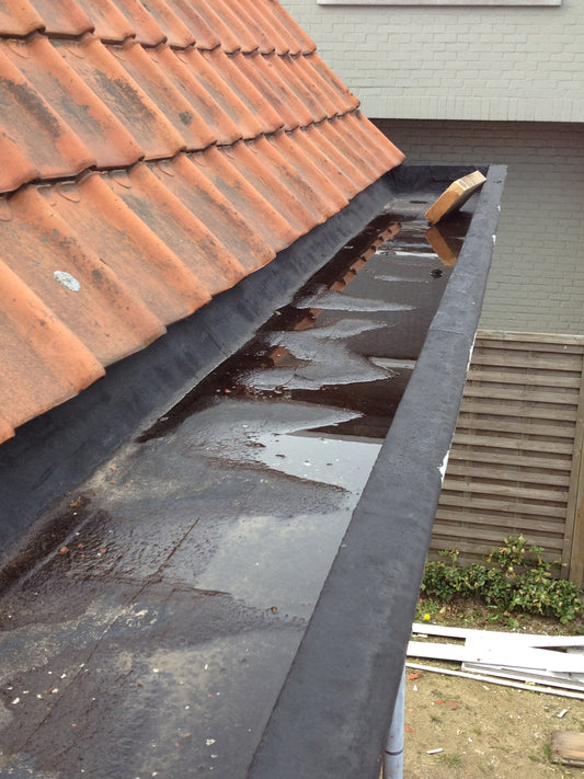 How to Fix Leaking Gutters with Liquid Rubber Sealant